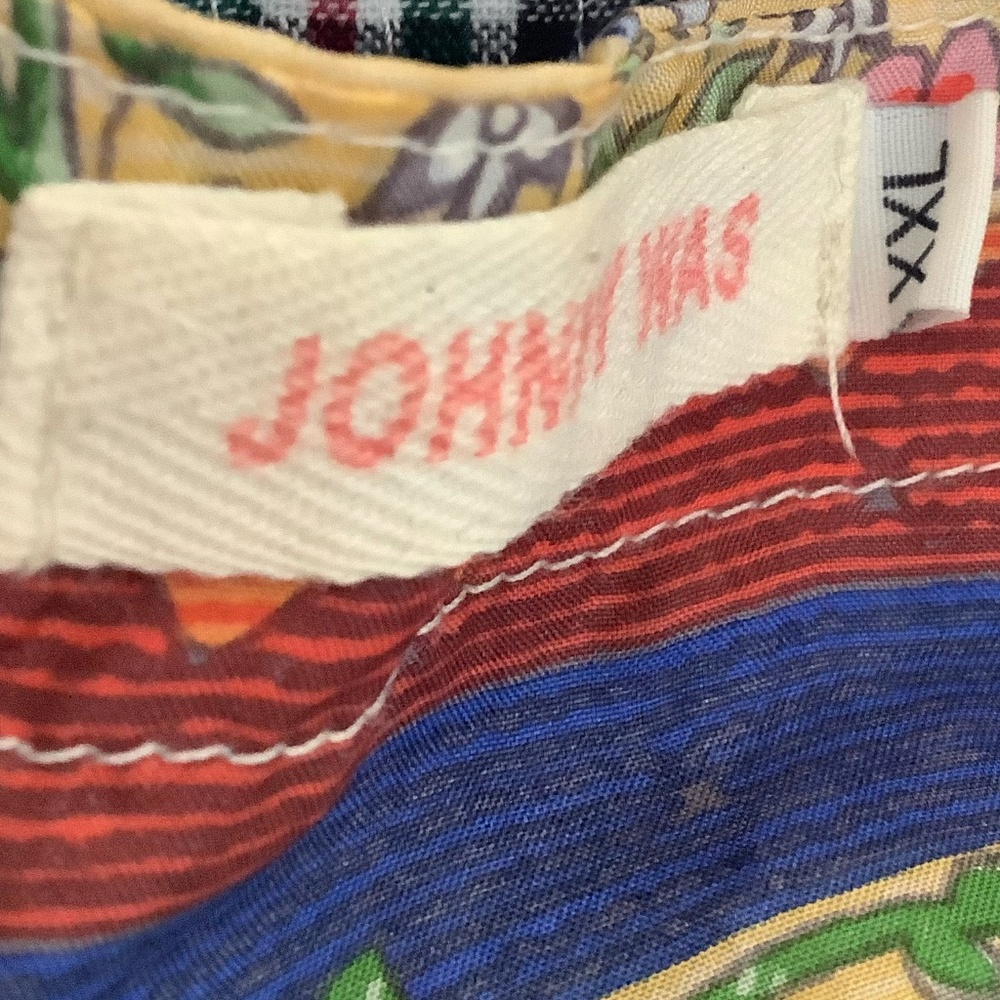 Johnny Was 100% silk top  XXL button front Preowned - Picture 10 of 11